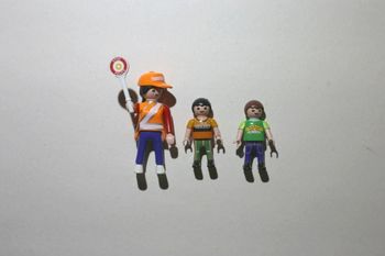Playmobil lot 3 personnages thème "sortie d'école"