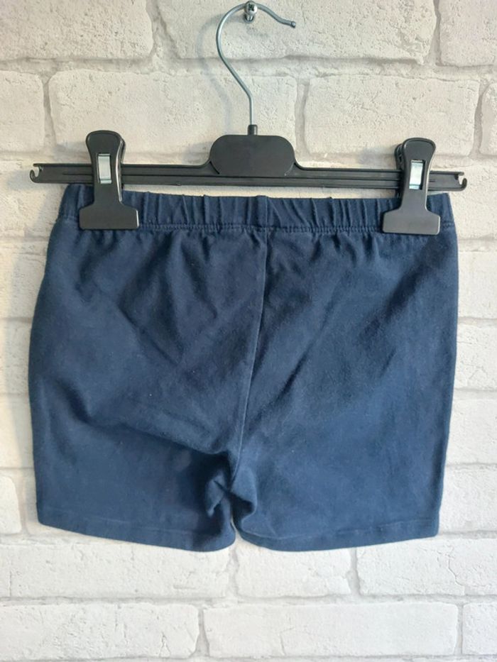 Short GAP taille 8 ans - photo numéro 2