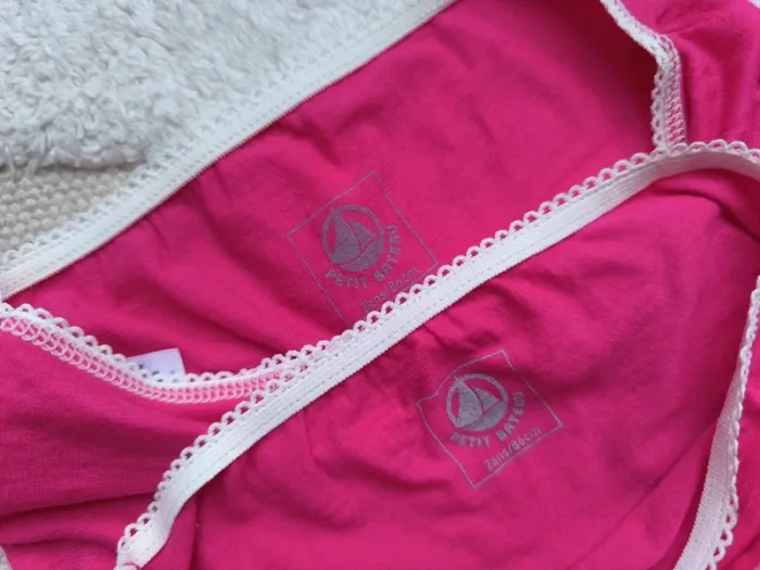 👧 Lot de 2 culottes Petit Bateau – Taille 2 ans (Neuf) 🌸 - photo numéro 3