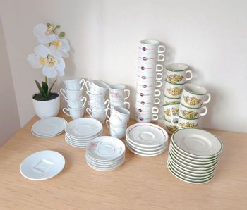 🌿 Lot de 31 tasses + 29 sous-tasses 🌿