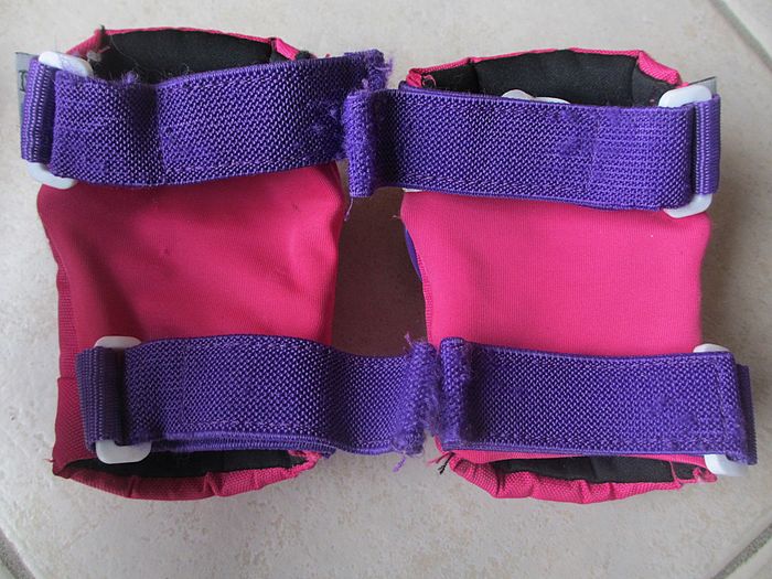 Set de 3 x 2 protections roller / trottinette/ skate enfant Play Oxelo XS 6-10 ans - photo numéro 6