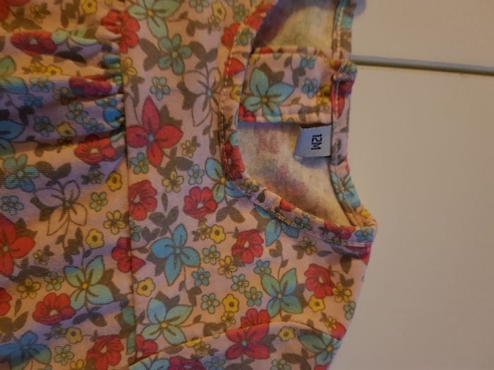 Robe rose à fleurs - photo numéro 3