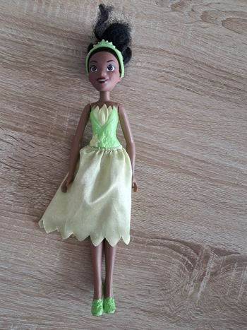 Poupee tiana princesse Grenouille