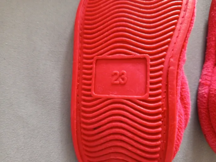 Chaussons 23 - photo numéro 2