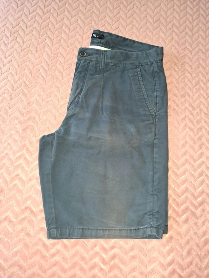 Short homme tex 42 bleu légèrement décoloré - photo numéro 7