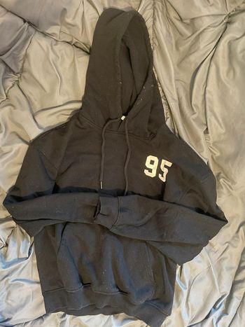 Pull à capuche 95 Kendall – Sweat tendance, confortable et stylé