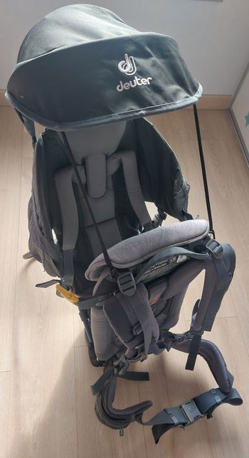 Porte bébé Deuter