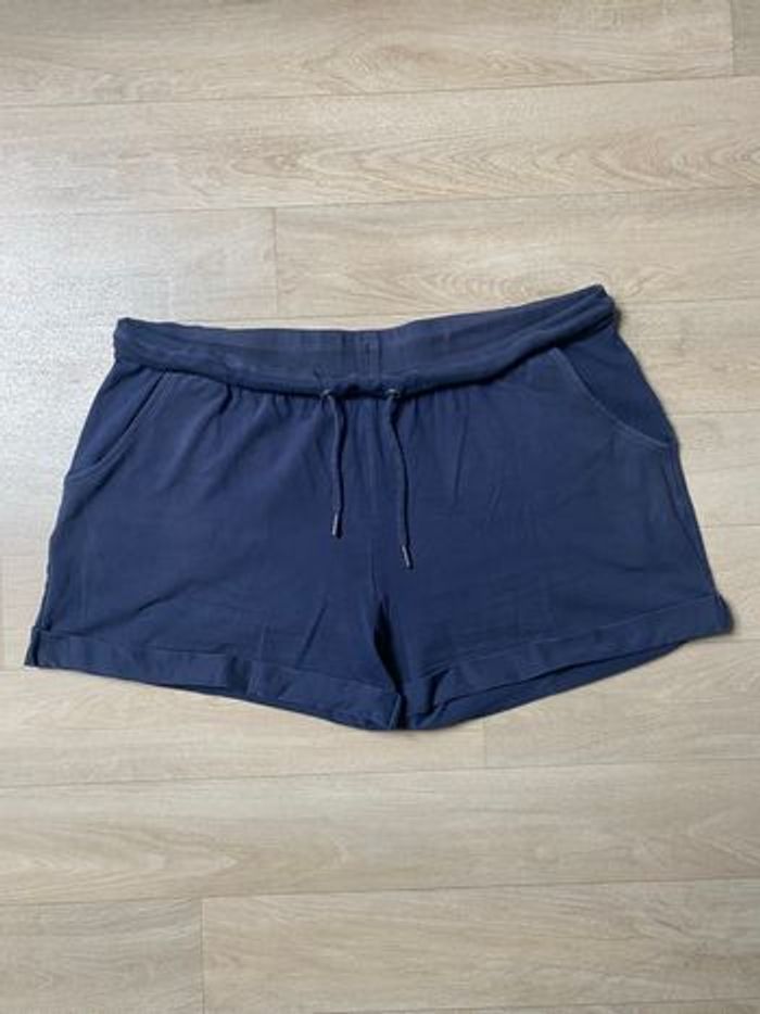 Short femme Esmara