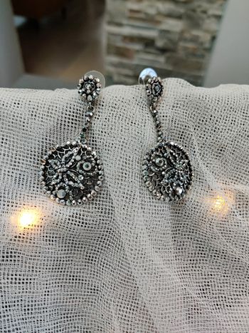 Magnifiques boucles d’oreilles pour mettre en soirée