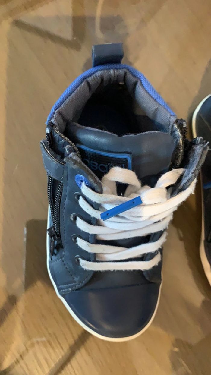 Baskets Obaibi taille 24 - photo numéro 2