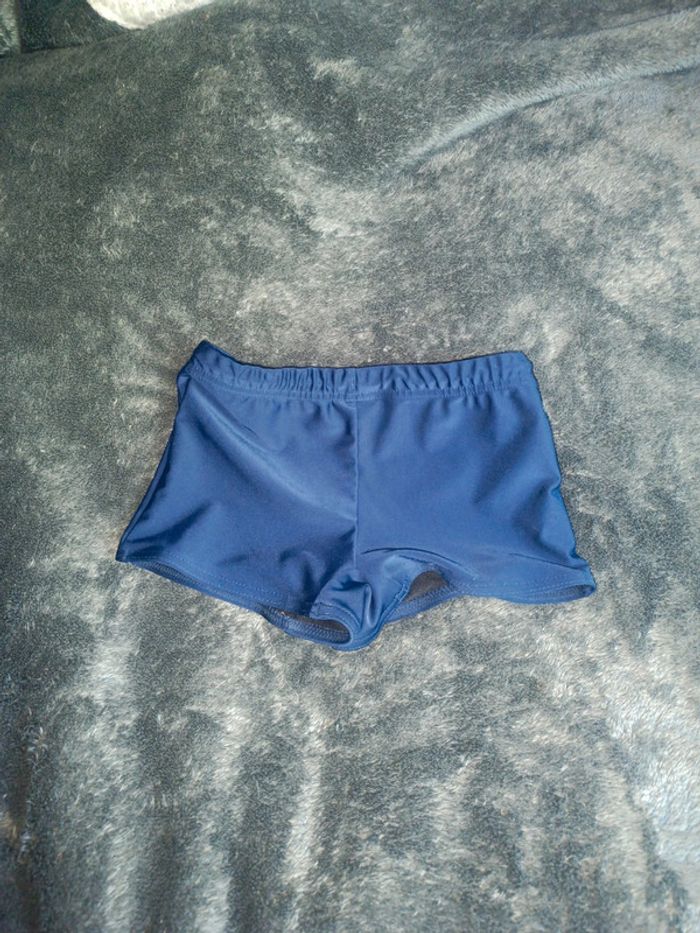 Maillot de bain energetics T140(10ans) en très bon état - photo numéro 2