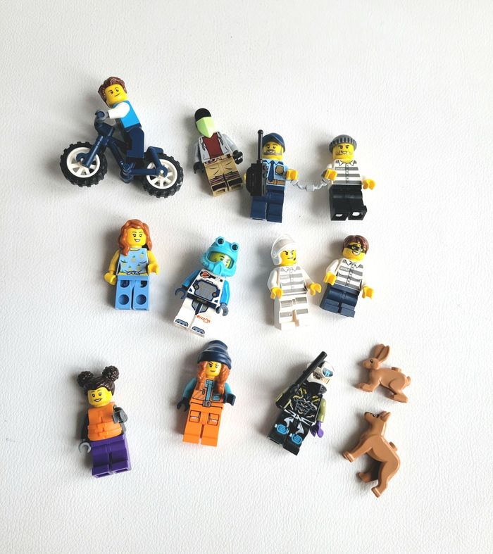 Lego figurines