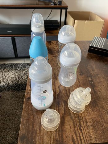 Lot de biberons différentes marques