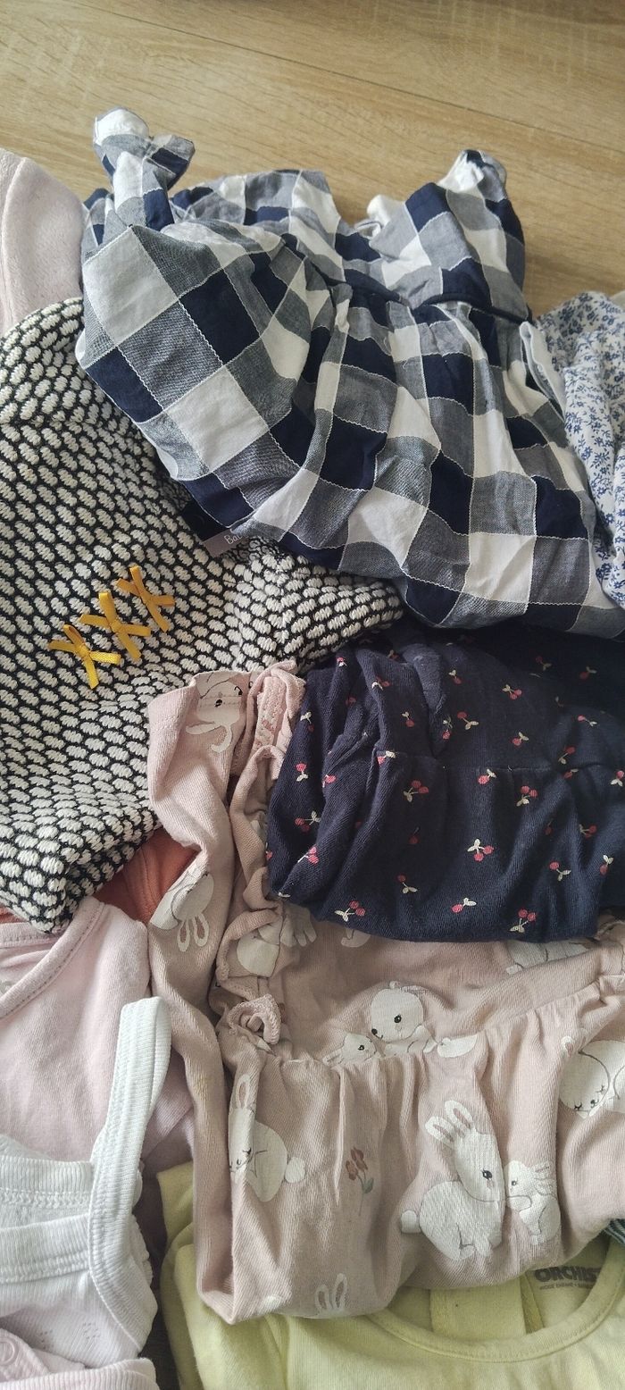 Lot vêtements bébé fille 12M/74 cm - photo numéro 9