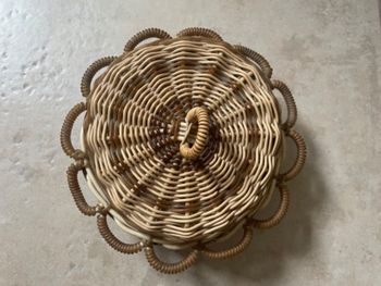 Petite boîte tressée vintage