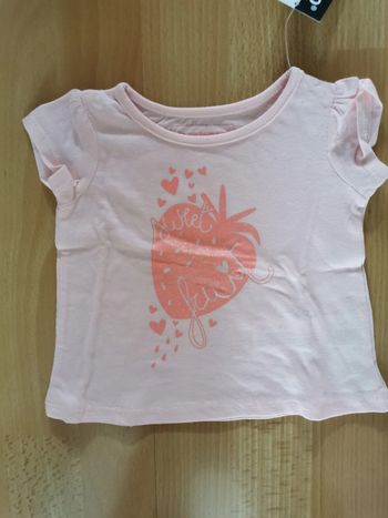 2 t. Shirt bébé fille
