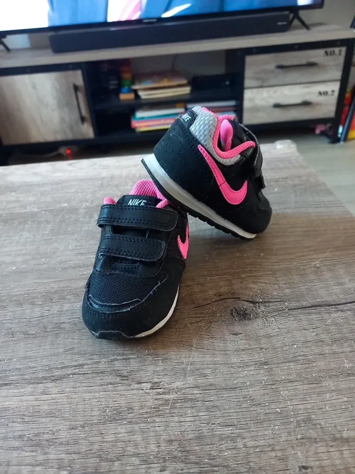 Basket Nike noir 19.5 - photo numéro 4