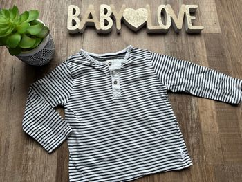 - Haut ML Kiabi - 24 mois   - bon état, tache 