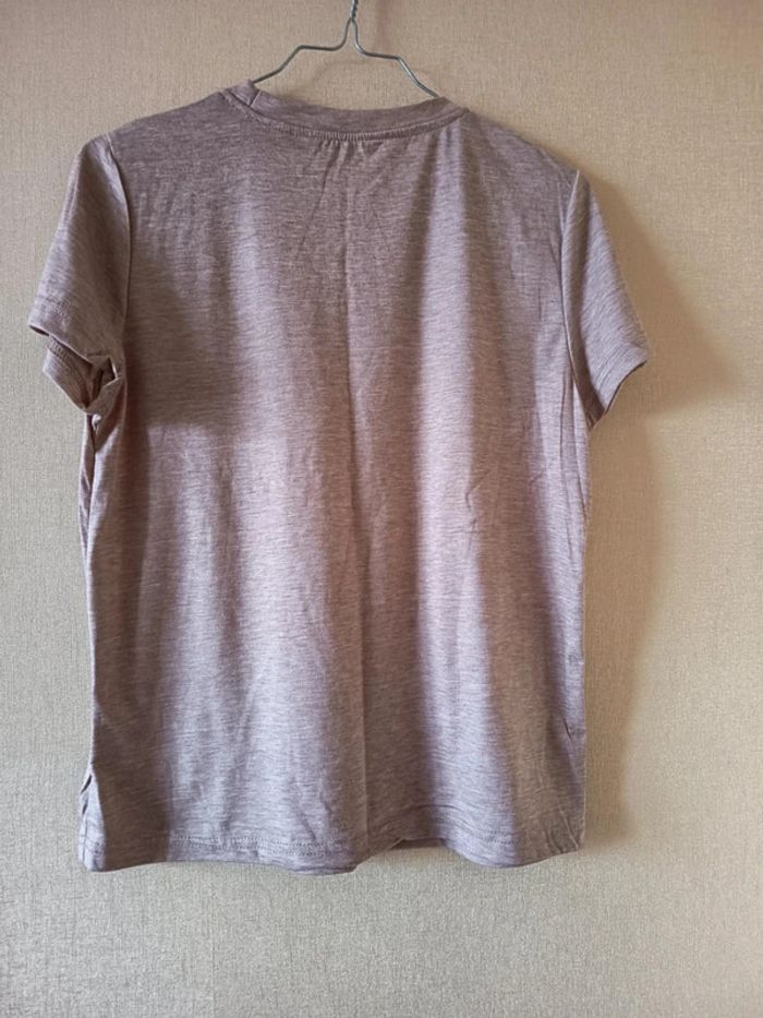 Tee-shirt. Marque shein - photo numéro 2