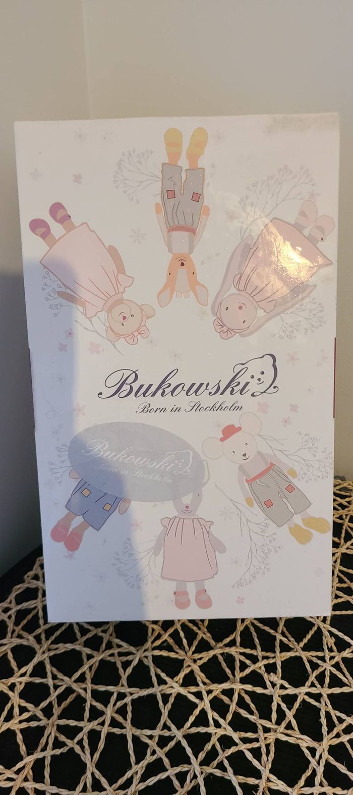 Doudou Plat Attache Tétine BUKOWSKI Biche Verte Kaki et Orange Neuf En Boite - photo numéro 6