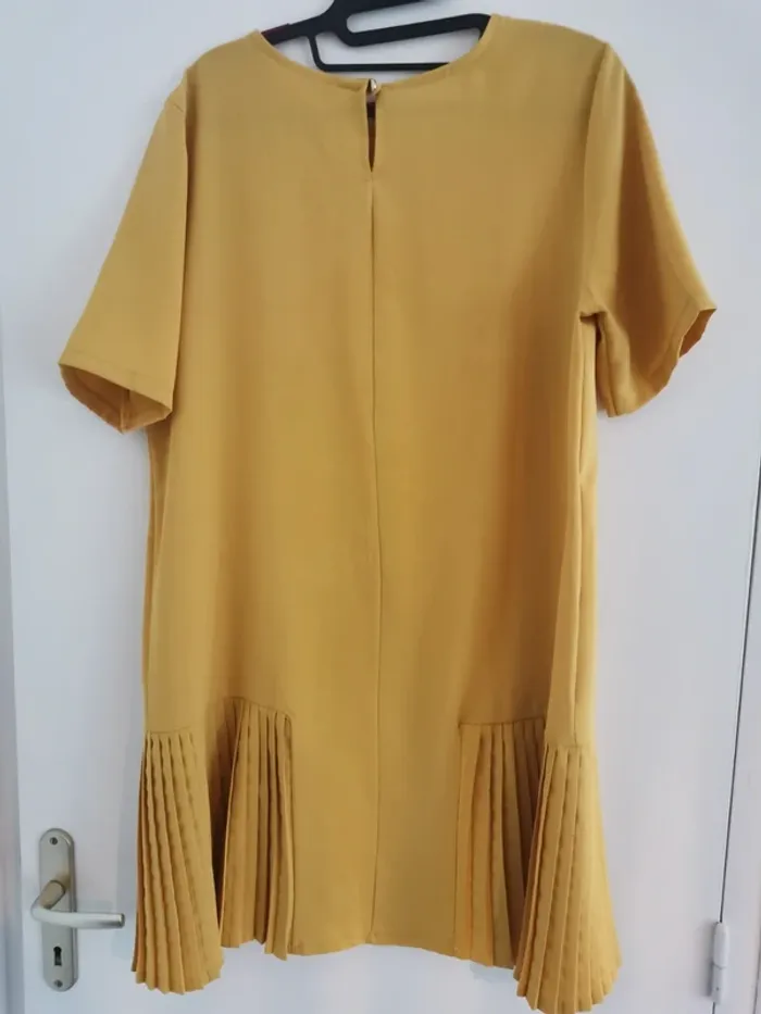 Robe jaune plissée - Taille S/M - photo numéro 3