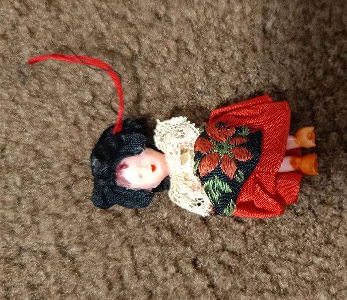 Mini poupée folklorique - photo numéro 3