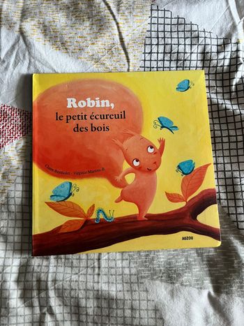 Livre jeunesse Robin le petit écureuil des bois