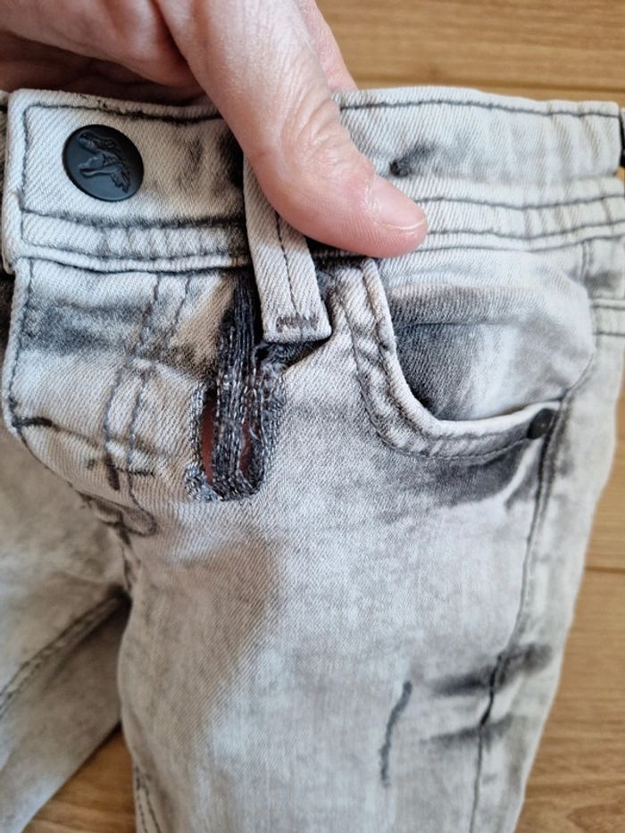 Jean délavé - photo numéro 4