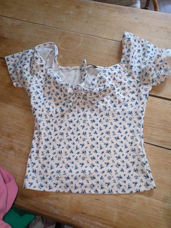 Petit haut fleuri shein XS