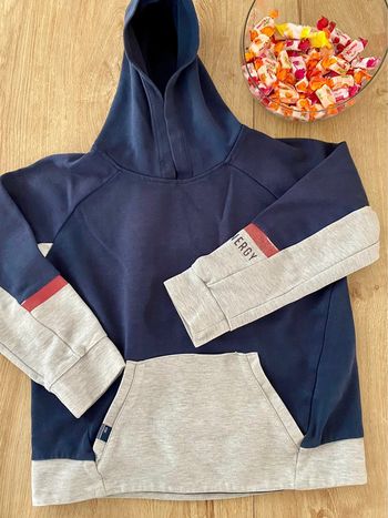 Pull à capuche okaidi 10 ans