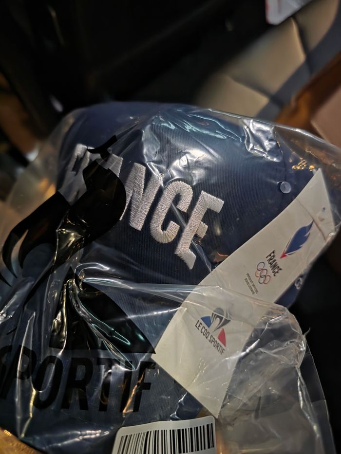 Casquette le coq sportif équipe de France olympique  neuve