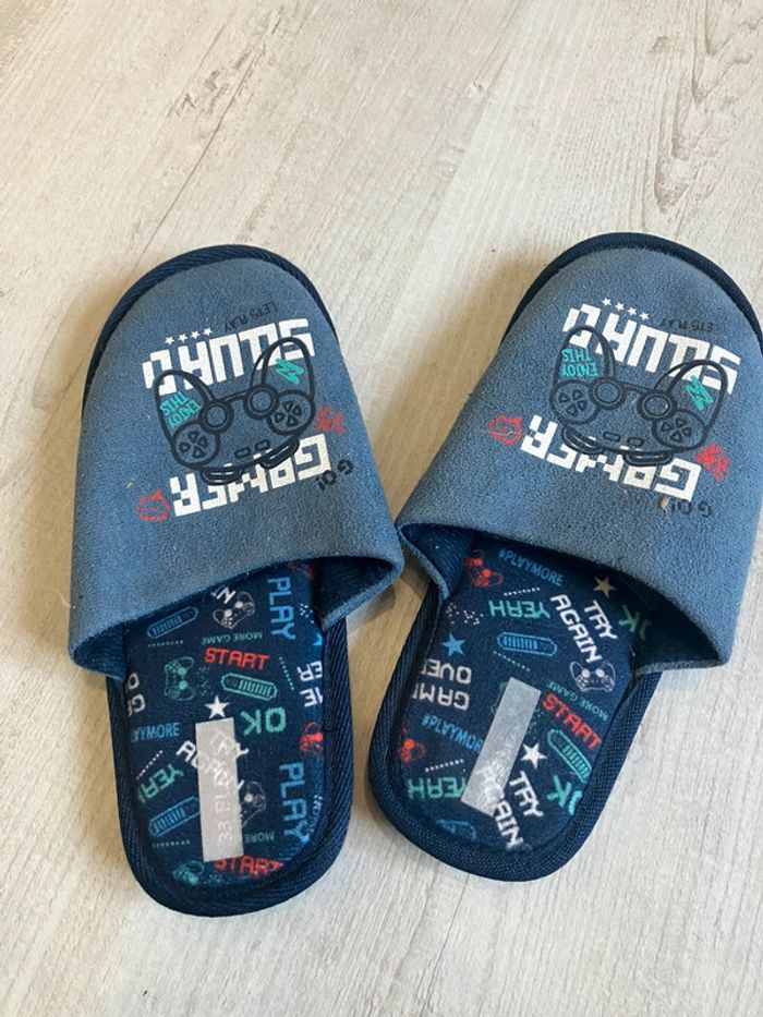 Paire de chaussons, garçon, 33