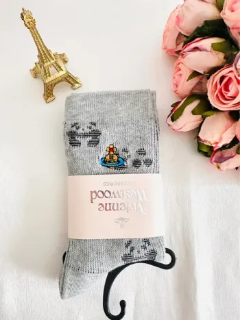 🇯🇵Chaussettes Vivienne Westwood gris clair à motif panda