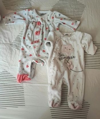 Pyjamas 1 mois