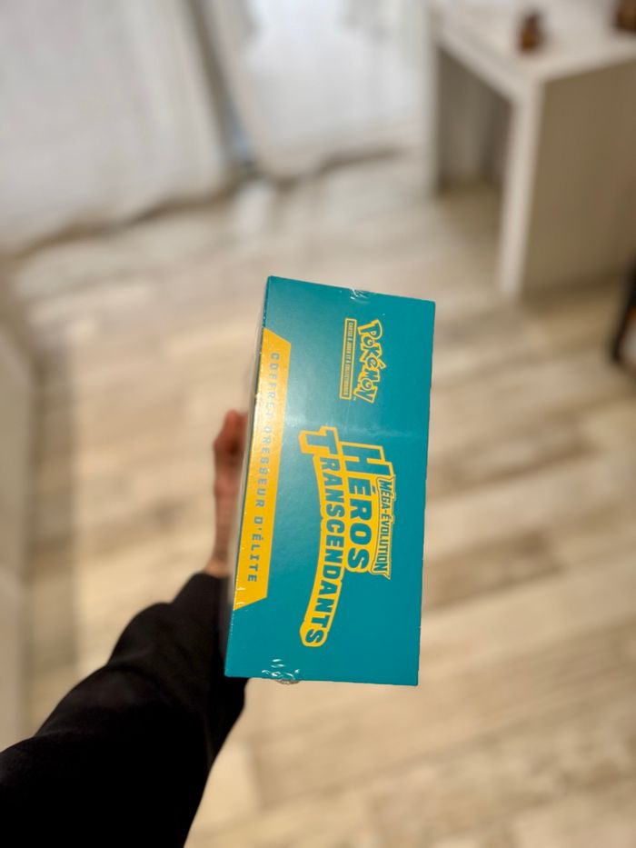 Coffret dresseur d’élite ETB Pokémon ME2.5 héros transcendants - photo numéro 4