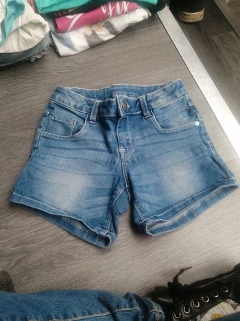 Short en jean 134/140 (9/10A)