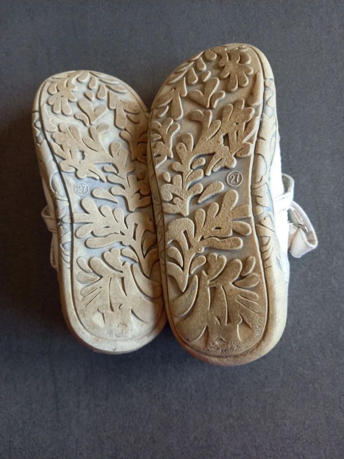 Chaussures filles tailles 27 - photo numéro 8