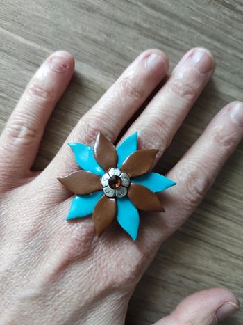 Bague fleur taille ajustable