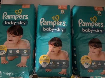 Couches Pampers baby dry taille 3 (lot de 3 paquets) neuf