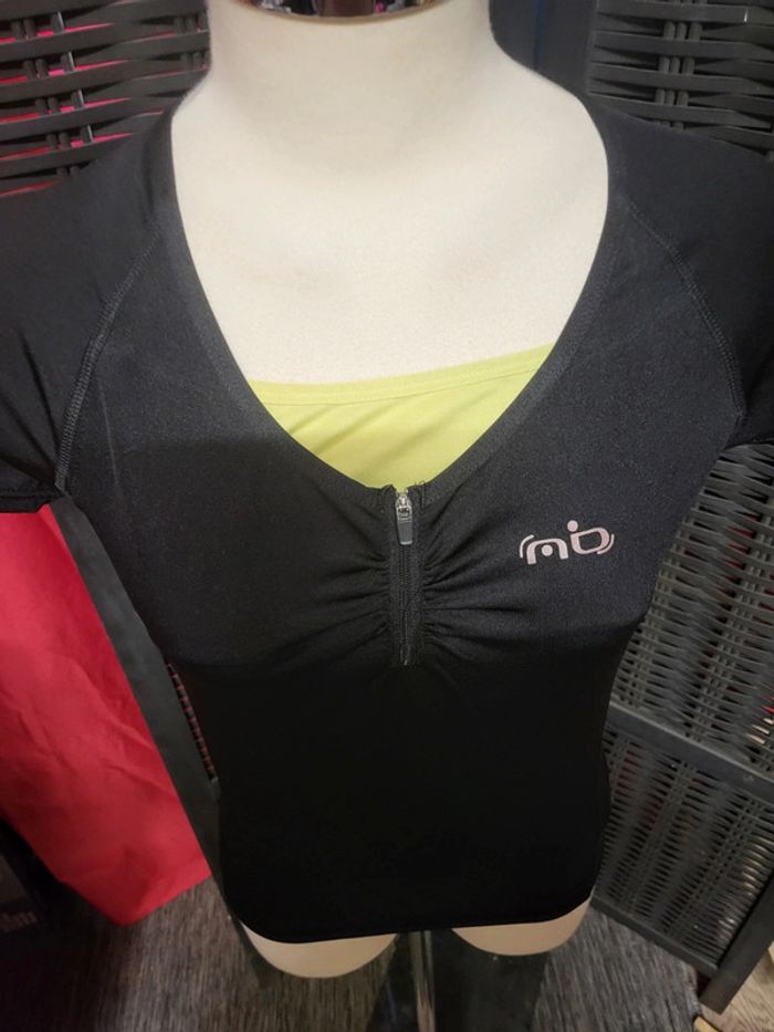 Tee-shirt sport - photo numéro 2