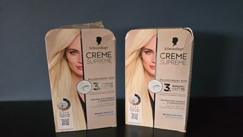 Lot de 2 boîtes schwarzkopf crème suprême blonde très très clair