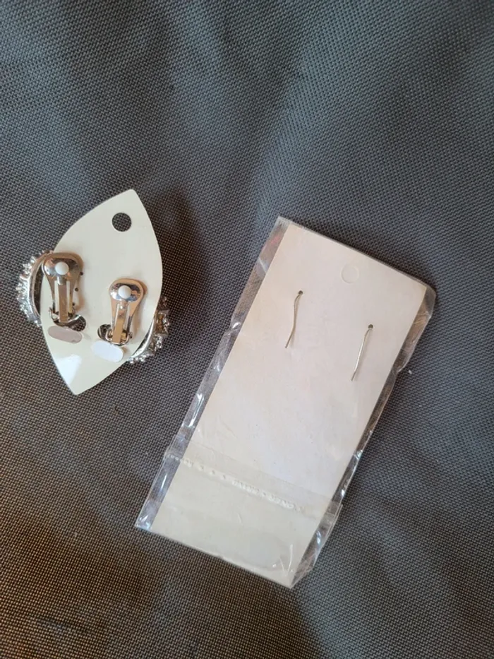 Boucle d'oreilles - photo numéro 2