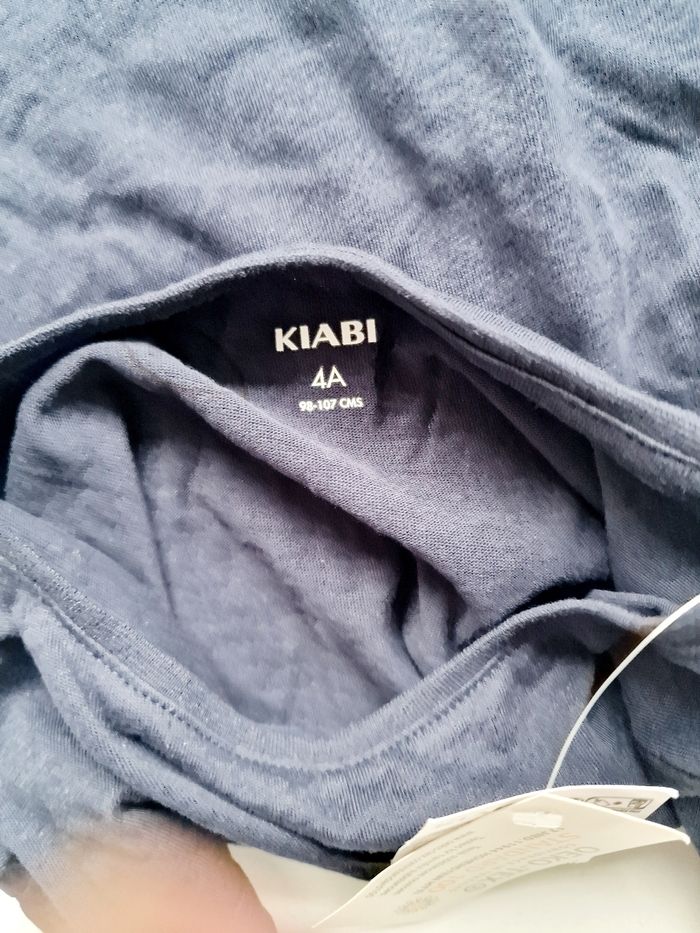 Kiabi - Tee-shirt manches courtes - Oeko-Tex - Neuf avec étiquette ! (4 ans) - photo numéro 3