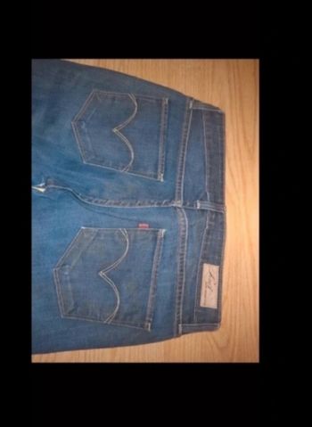 Jean levis