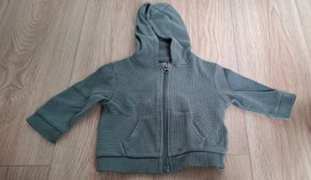 Gilet vert foncé 9 mois