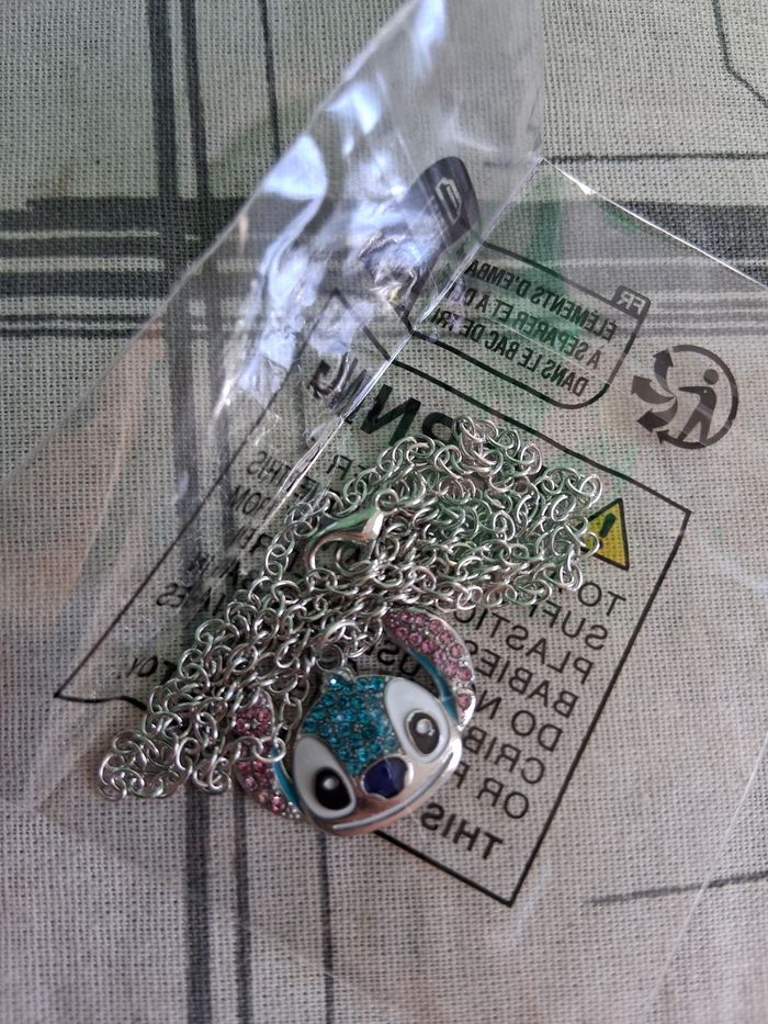 Collier Stitch