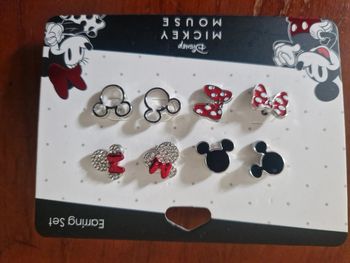Boucle d oreilles minnie et mickey