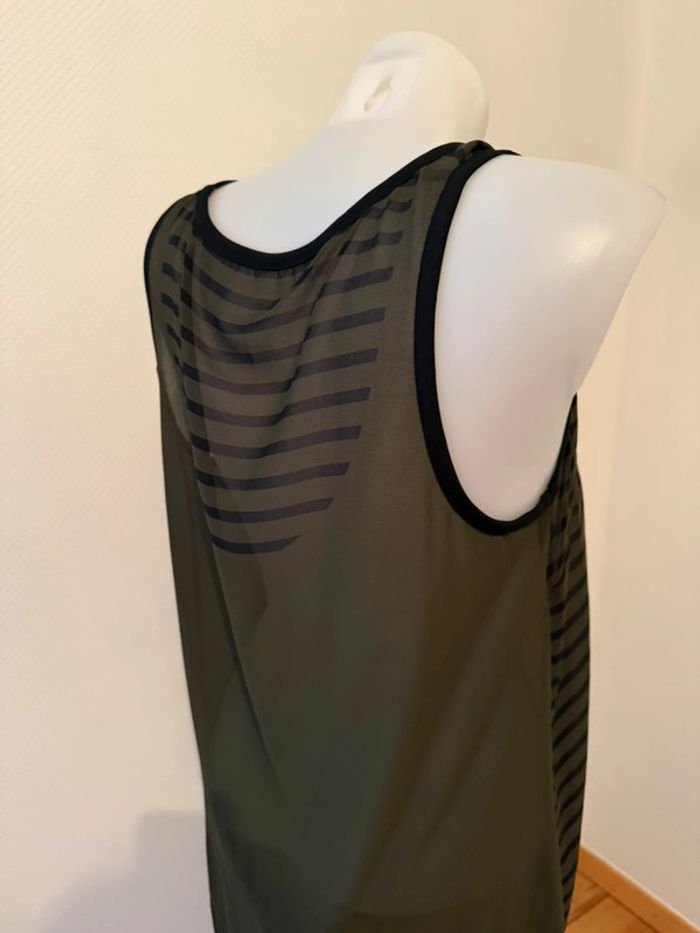 Robe en très bon état verte taille M - photo numéro 4