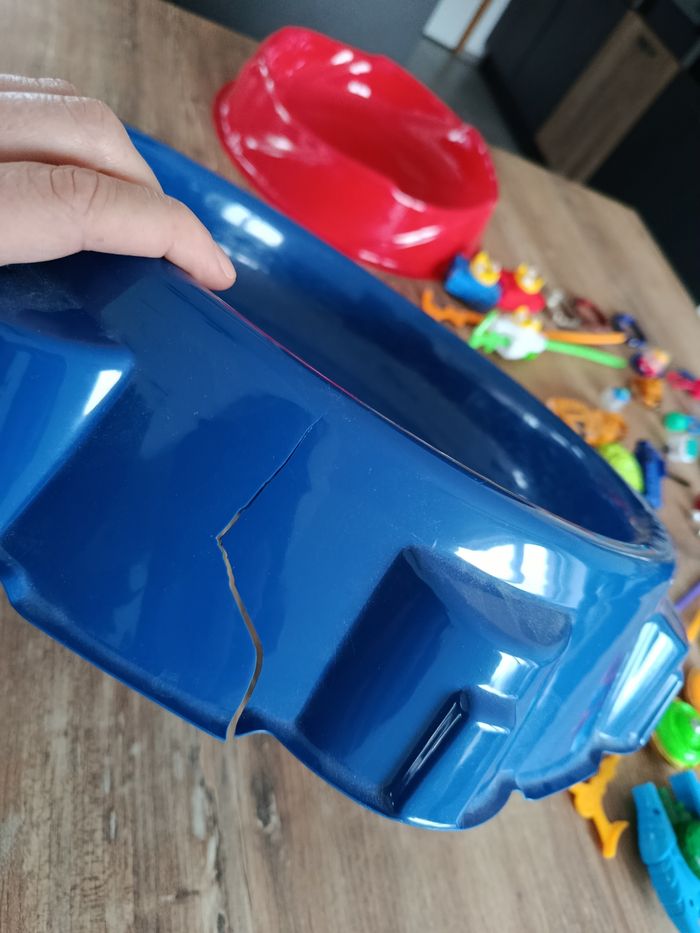 Toupies Beyblade et autres - photo numéro 8