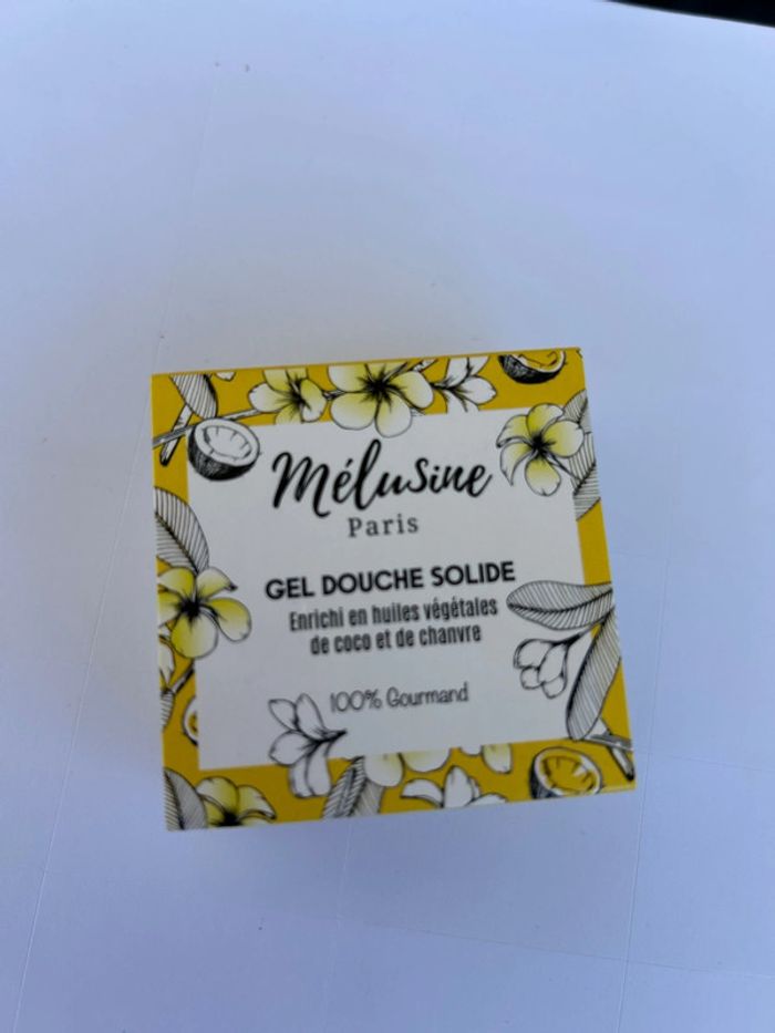 Gel, douche solide, Mélusine, Paris